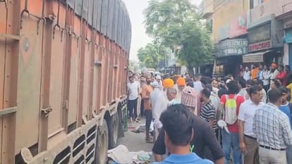 कैथल में ट्रक ने दो छात्राओं को कुचला