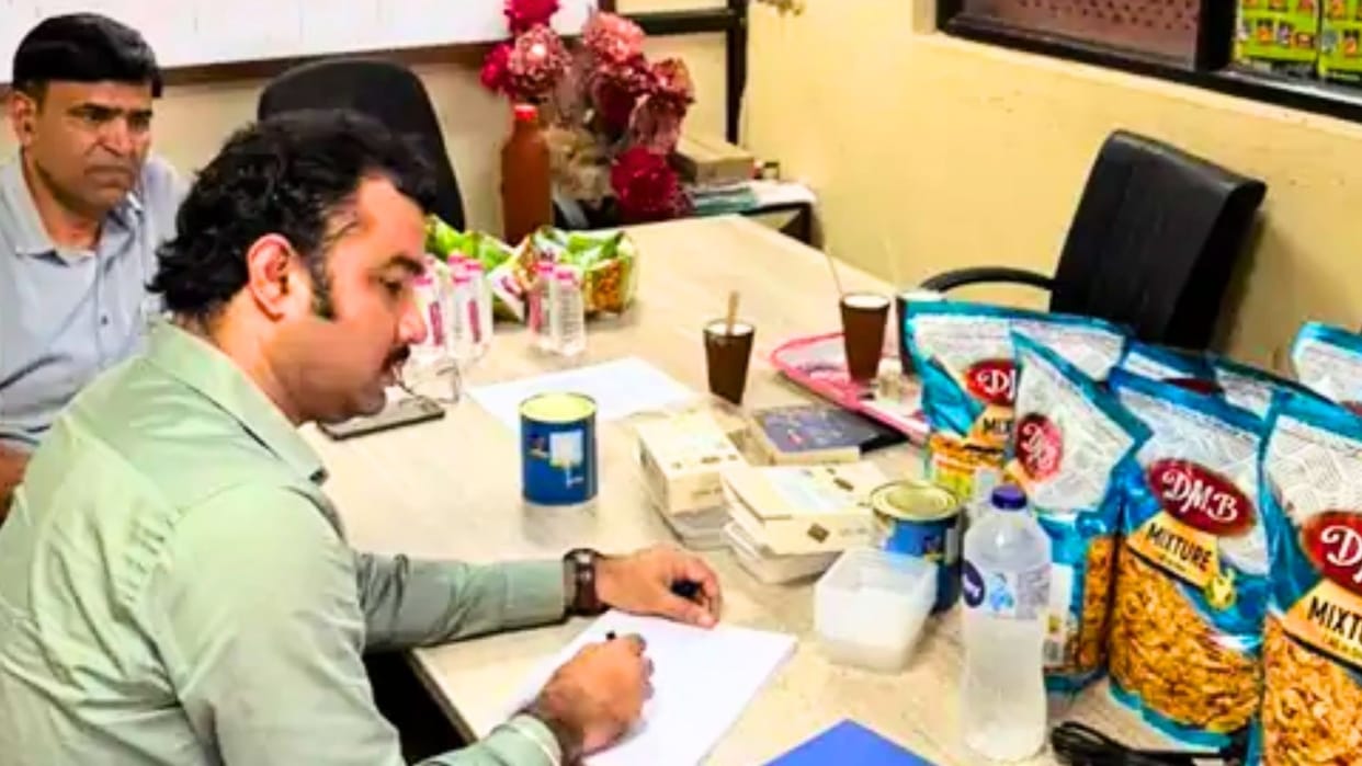 Rajasthan Crackdown on Adulteration 5 Food Products Banned Statewide Licenses of 9 Outlets Suspended
