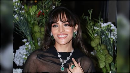 Rhiya Ahir Exclusive Interview: Actor Model talks On her struggle and working experience with Amitabh Bachchan