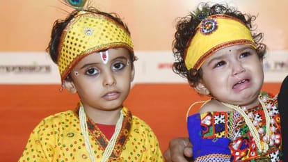 UP Braj arrives in Awadh on tiny feet; mischievous Radha and Kanha captivate hearts; 'Ghar-Ghar Radha-Kanha U