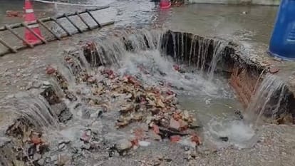 UP: Roads cave in due to torrential rain in Lucknow; 11% excess rainfall this season; heavy rain expected for