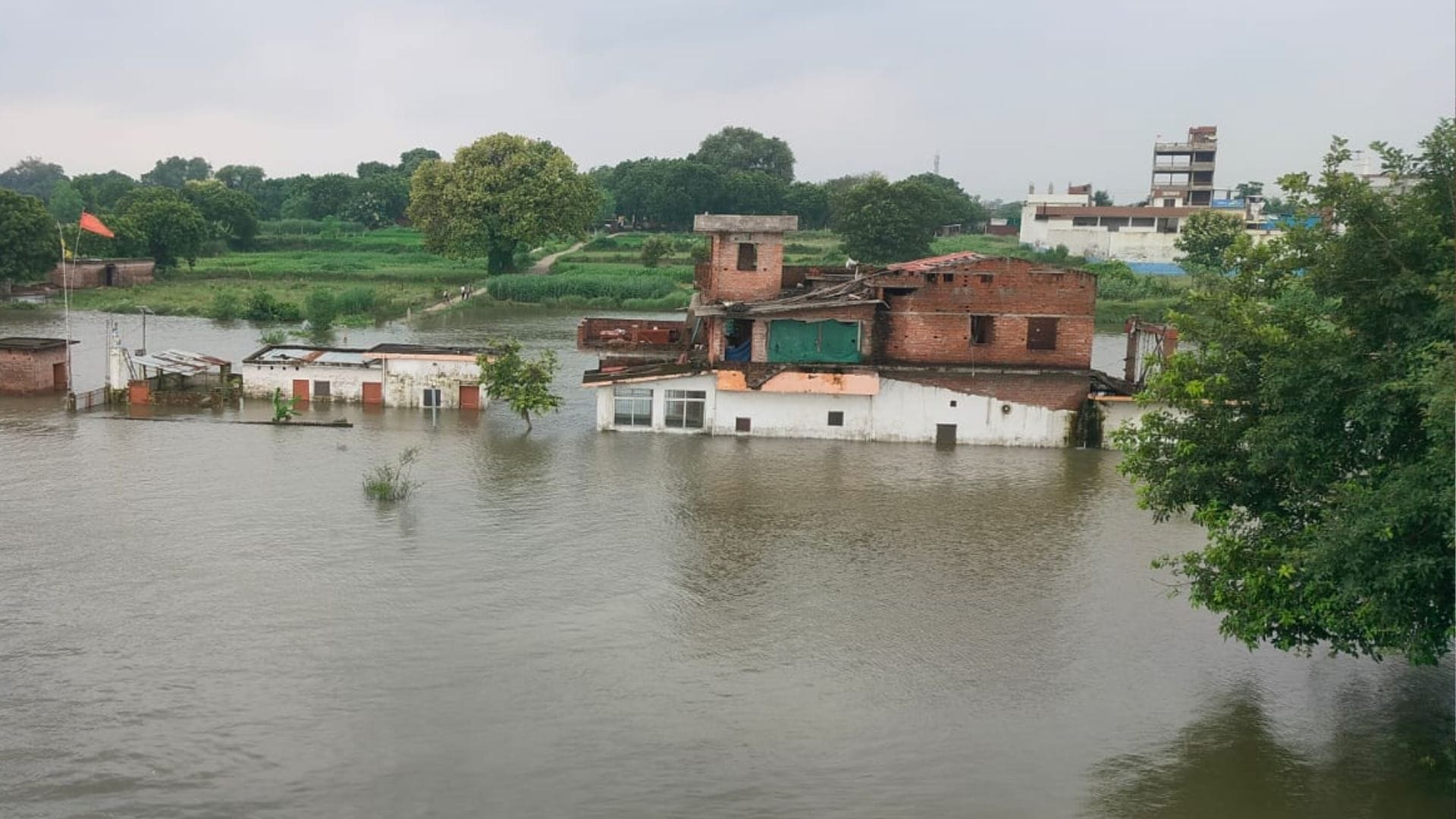 Ganga 16 cm above warning level Varuna river water level rising every hour in varanasi