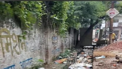 आगरा के खुले नाले