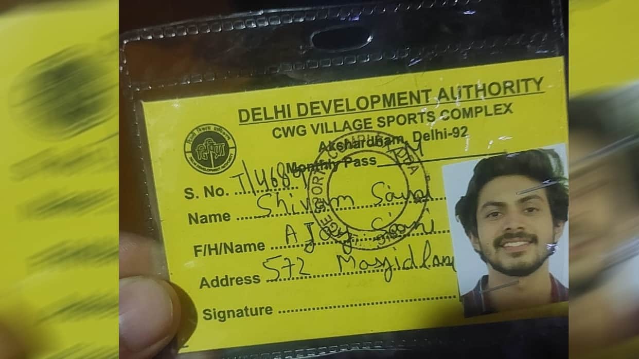 Delhi youth falls from Mussoorie viewpoint dies Uttarakhand news in hindi