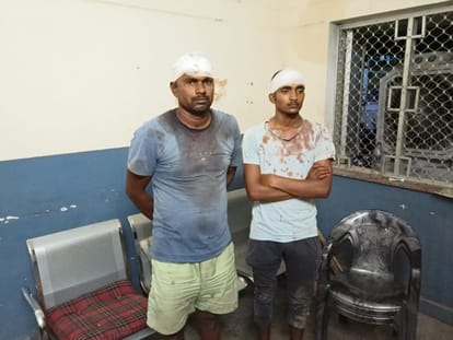 पति-पुत्र पर भी कुल्हाड़ी से हमला