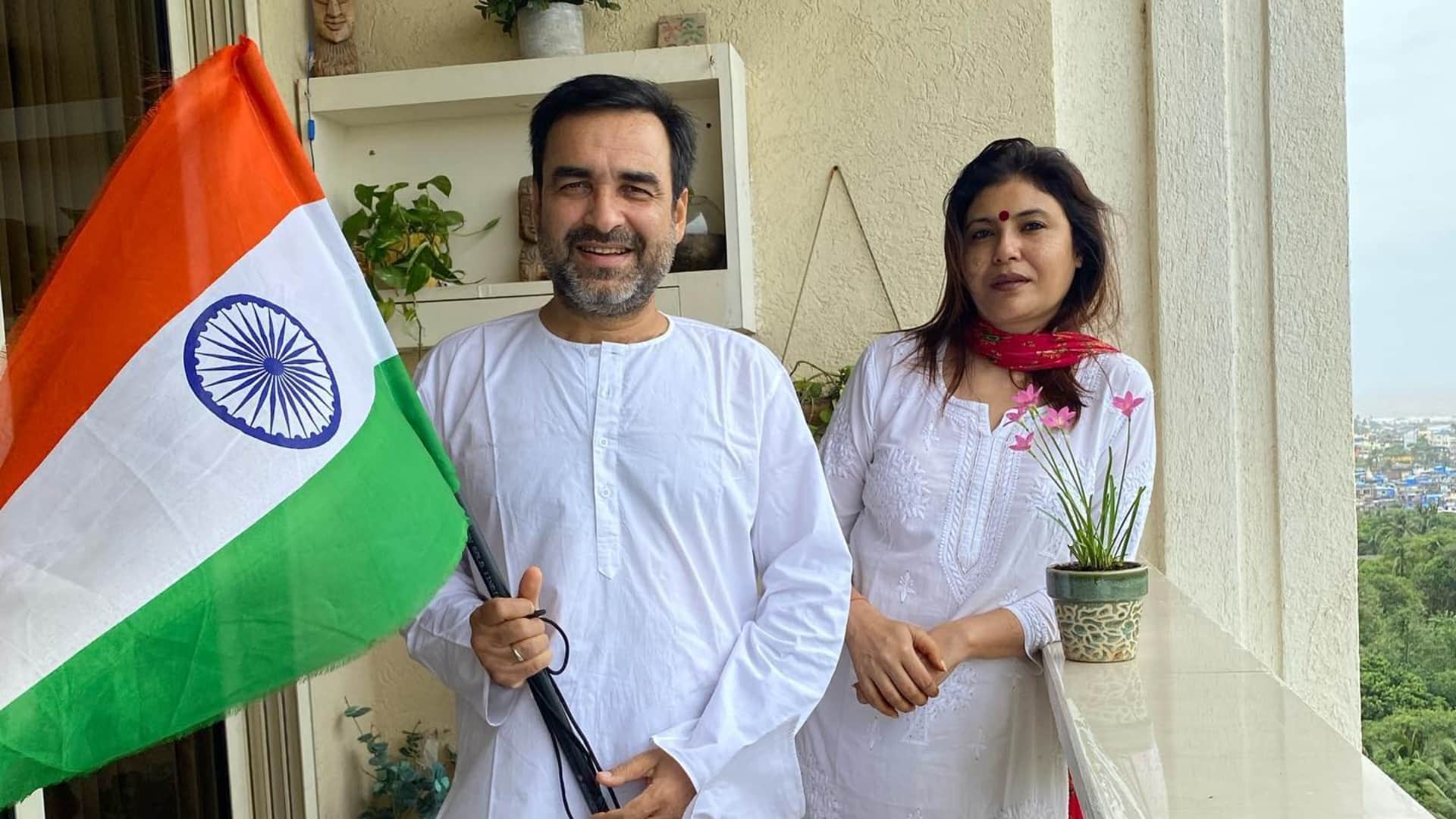Pankaj Tripathi 50th birthday special know his struggle and his famouse films and roles