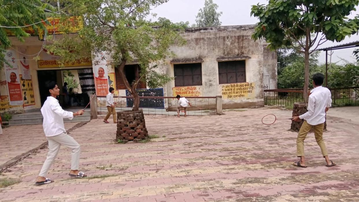 Jhansi: Government High School running with just two teachers; 'smart classes' ineffective