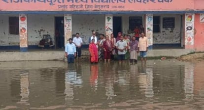 bihar flood ganga begusarai matihani 17 schools gaya pemar river saran relief preparation