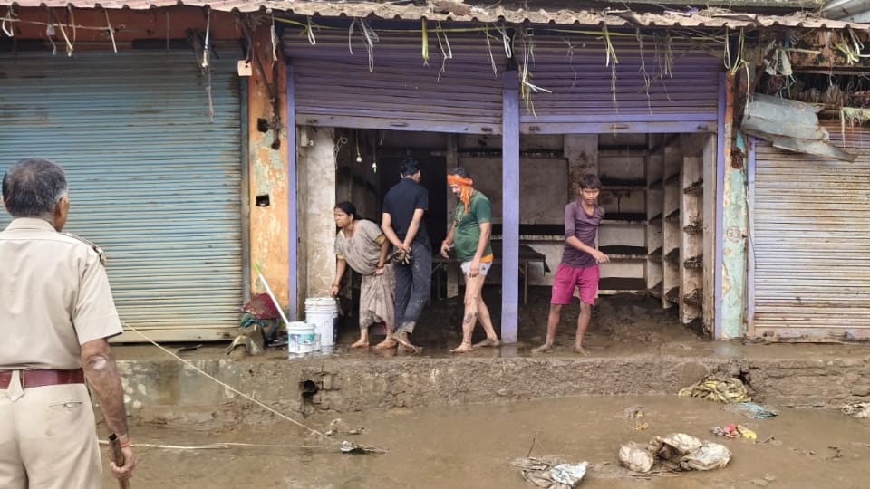 चित्रकूट में मंदाकिनी का कहर