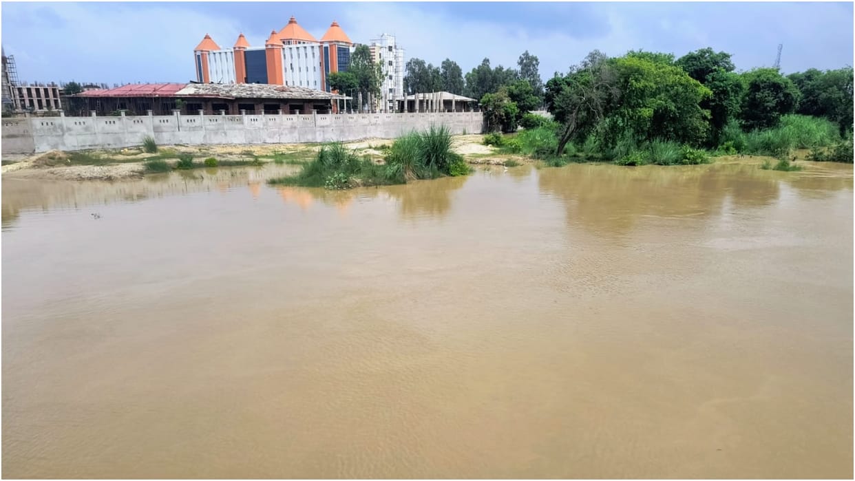 Threat from Garra river floods in Shahjahanpur