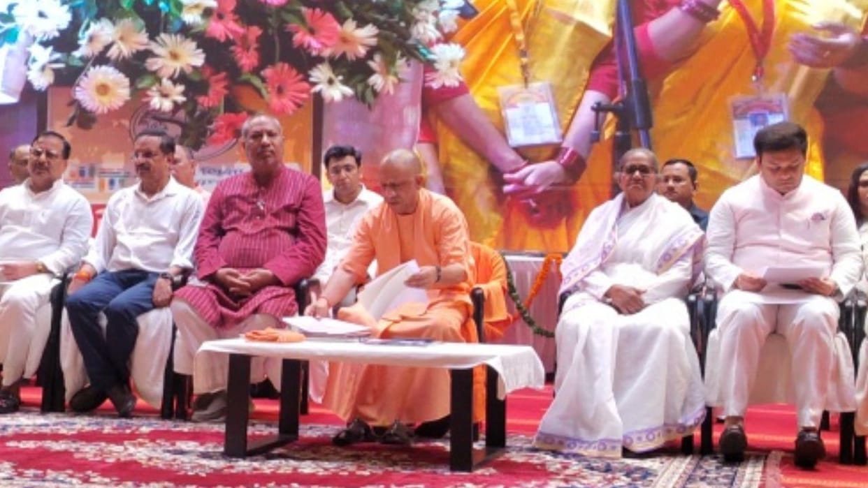 CM Yogi highlighted shortcomings of education system during the SP tenure  in Gorakhpur