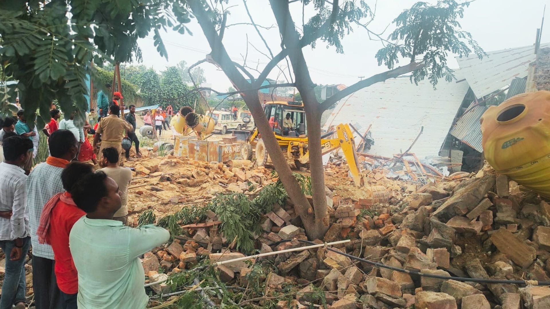 Four funeral processions village set out responsibility households families left destitute in sonbhadra