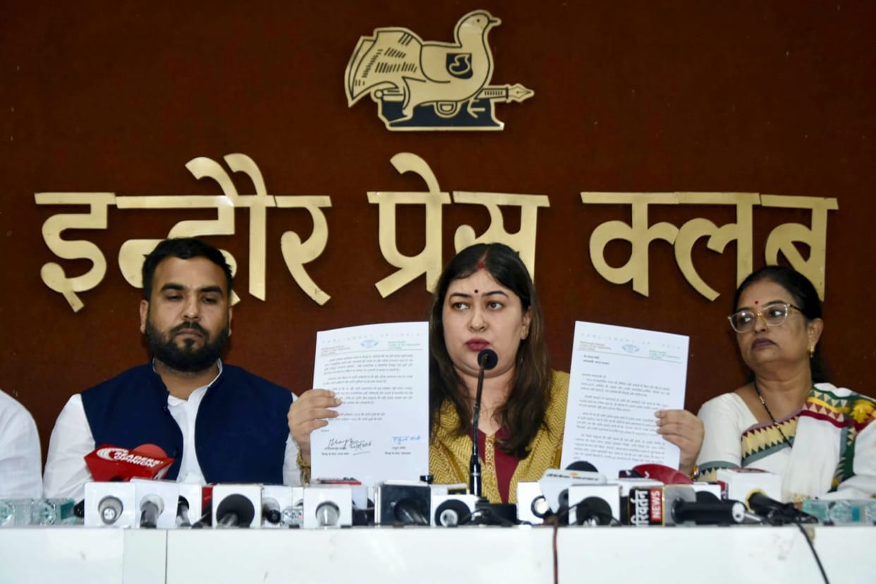 Indore: Congress spokesperson Ragini Nayak said the BJP won't gain a damn thing from Rahul's arrival.