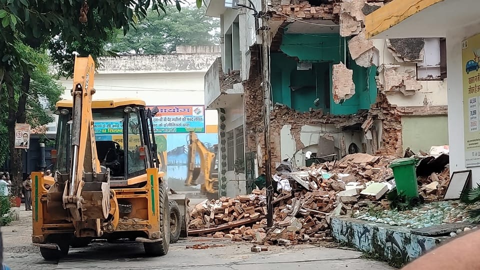 mosque within the Saharanpur Collectorate complex was demolished