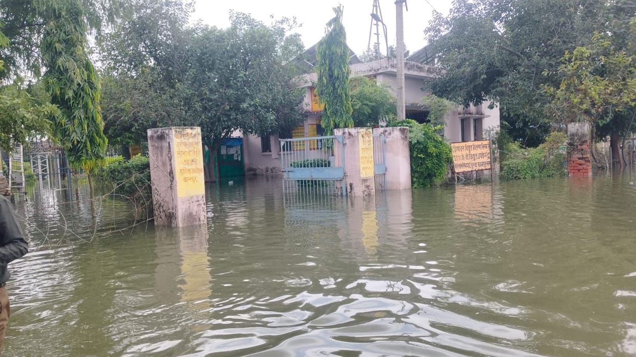 Floodwaters Submerge Mardanpur Power Substation in Kanpur, Electricity Supply to 56 Villages Affected