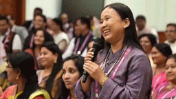 PM Modi Asks National Awardee Teacher for Public Speaking Tips, Gets Confidence and Practice Advice