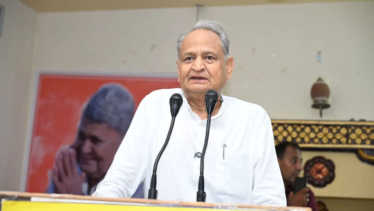 sonia-gandhi-memoir-belonging-harpercollins-november-10-ashok-gehlot-penguin-row