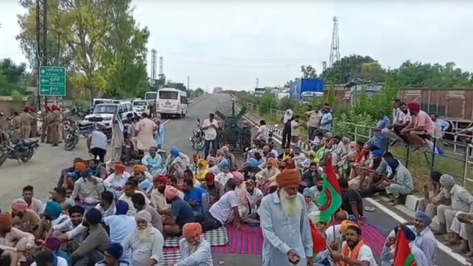 मोगा में किसानों का प्रदर्शन
