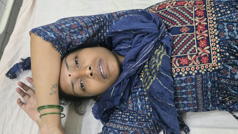 सीएचसी मोहम्मदाबाद में सुनीता