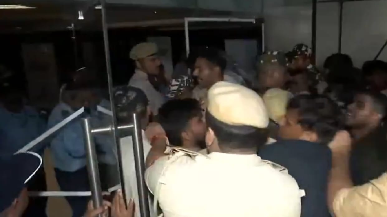 Satya Niketan accident ABVP Launches Protest at MCD Headquarters