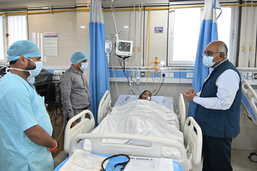 DM Jitendra Pratap Singh Meets Injured Kajal After Hirni House Collapse Tragedy