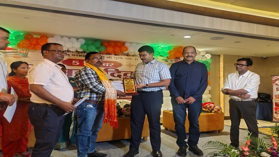 100 teachers honored for Nipun Vidyalaya and increased enrollment on teachers day