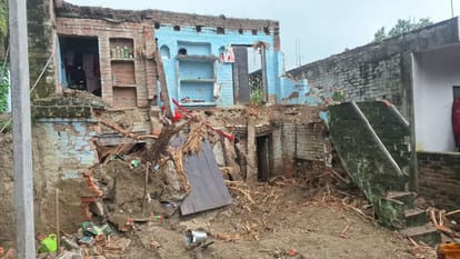 Kanpur Two story roof collapses  bodies of father and three daughters recovered from debris one critical
