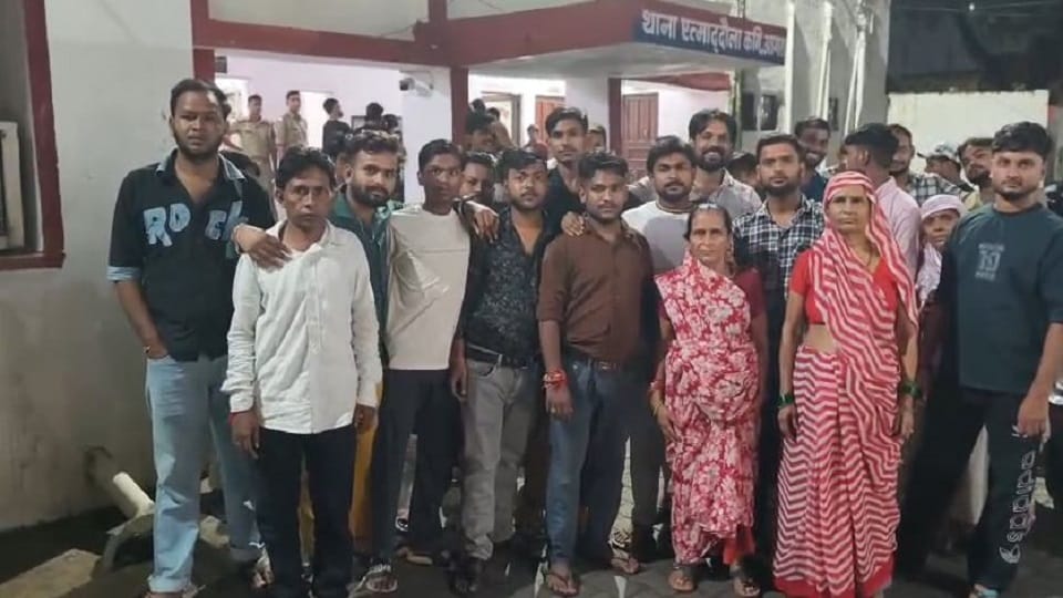 Uproar over tampering of idols in temple  in Agra