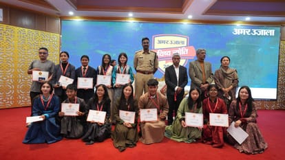 Amar Ujala organized the Bhavishya Jyoti Award Ceremony in Leh.
