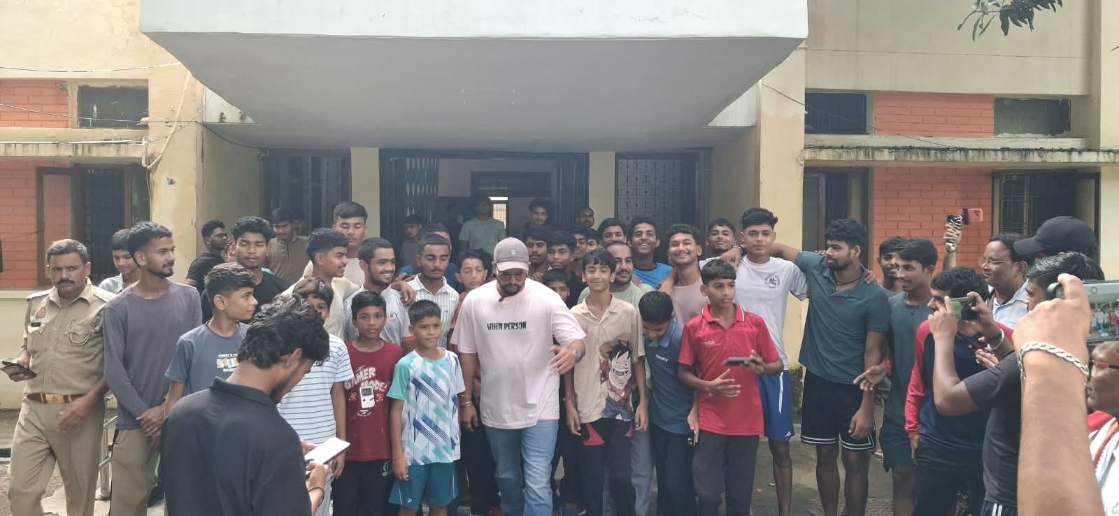 Lucknow: Former cricketers Suresh Raina, Manvinder Bisla, and Deependra Pandey visited the Sports College.