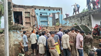 Five Trapped After Mud Roof Collapses in Hirni Village of Ghatampur