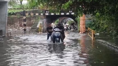 bareilly weather water logging on roads due to heavy rain in Bareilly