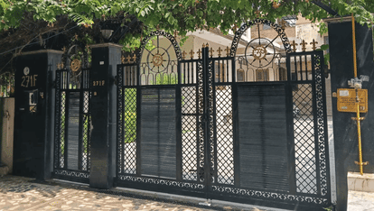 satya niketan building owner Hariram bansal luxurious house and shop in Gurugram video