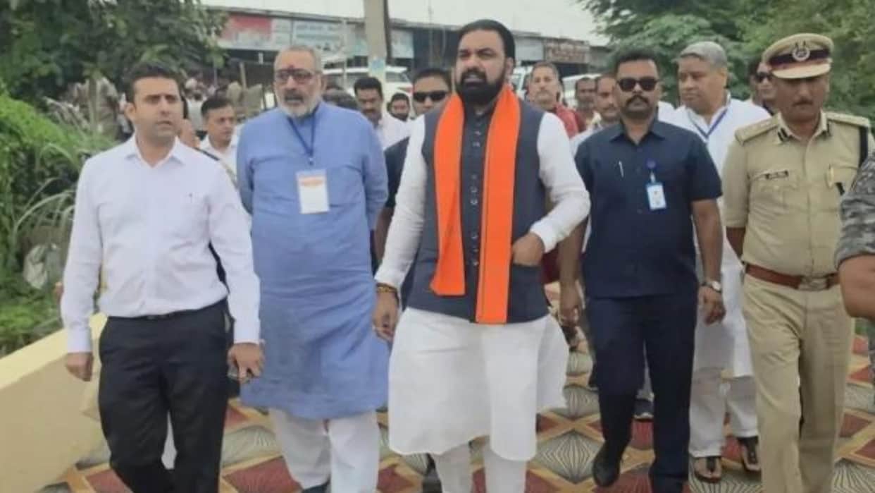 begusarai ganga flood kailashpur pulia water level samrat choudhary inspection