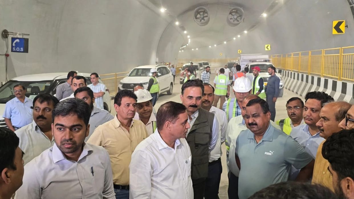 dyod tunnel traffic safety standards two three days mandi kullu fourlane