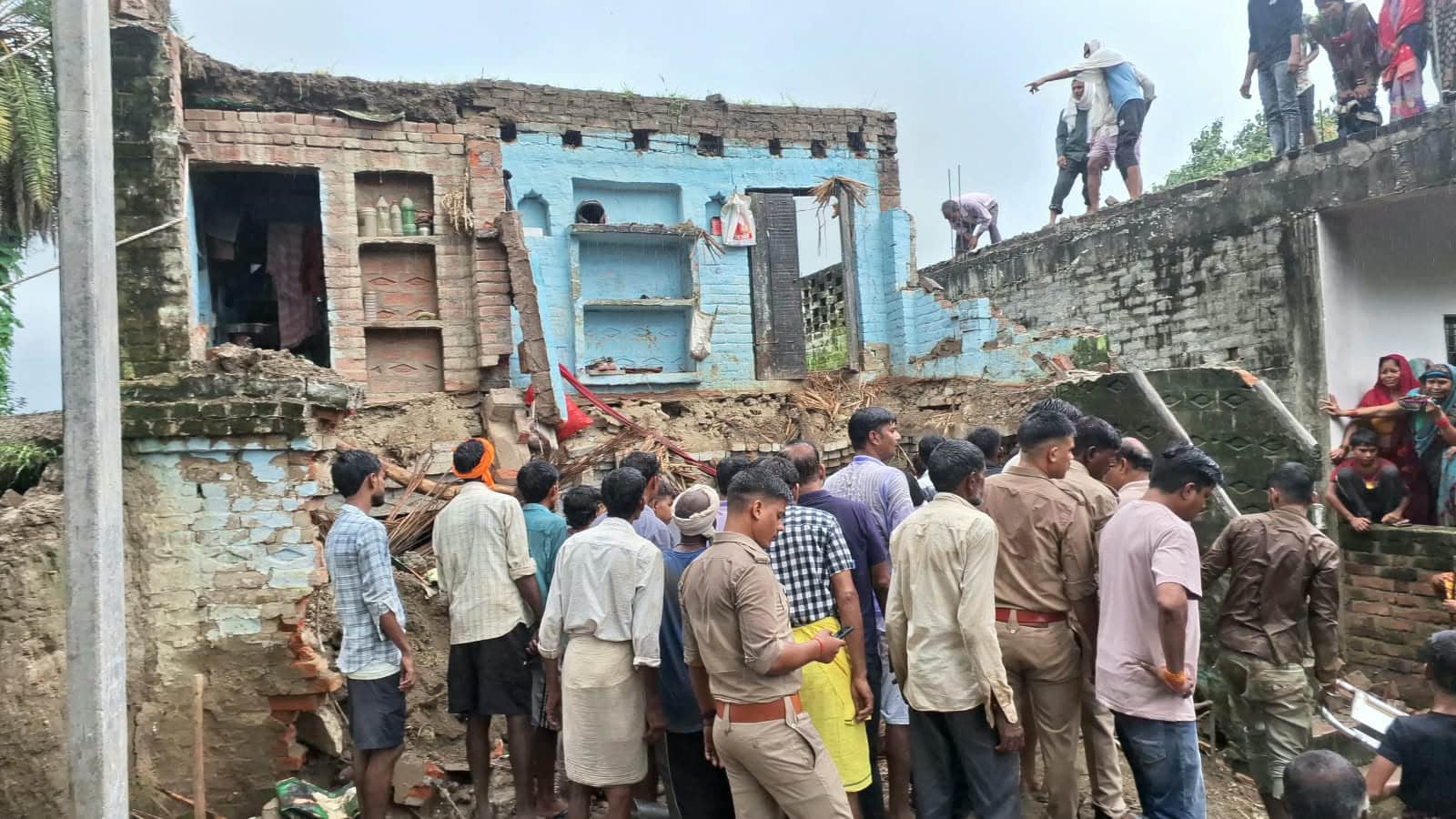 Father and Three Daughters' Bodies Reach Hirni Village After House Collapse Tragedy
