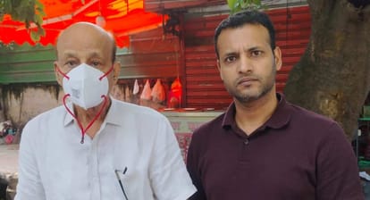 मास्क लगाए हुए मकान मालिक हरिराम बंसल