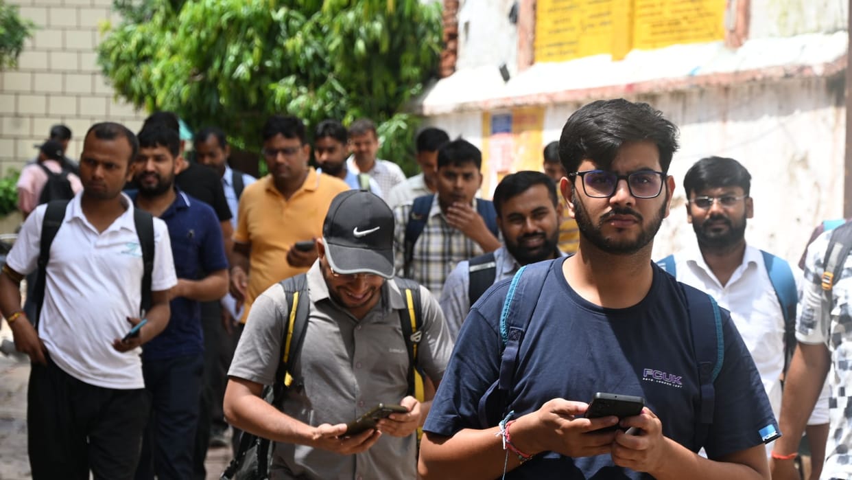 UPPCS Exam: Questions on network theory rectifiers and circuits proved tricky 65% skipped exam in Varanasi