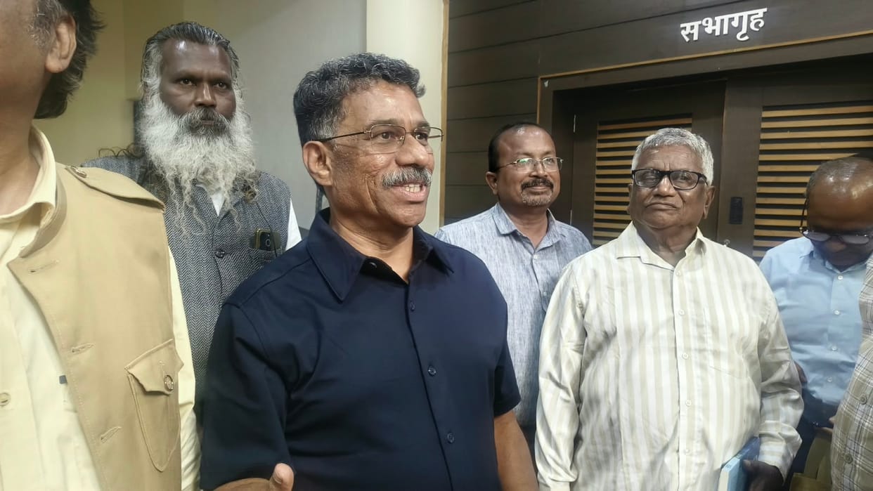 Indore: IAS officer Kailash turns author; says literature is a medium to understand human sensibilities.