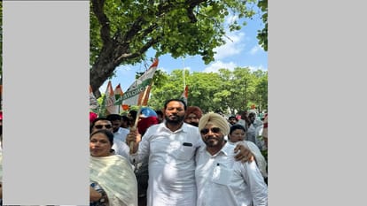 Congress protest against Punjab government Leaders gear up to lay siege to CM residence police barricades