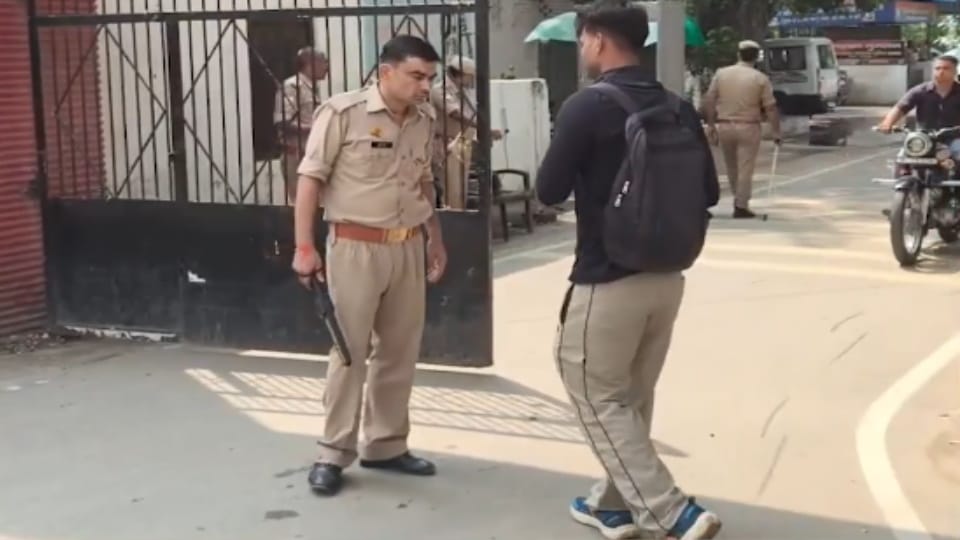 Saharanpur Mosque Row: Public Entry Restricted at Police Lines, Complainants and Media Stopped at Gate