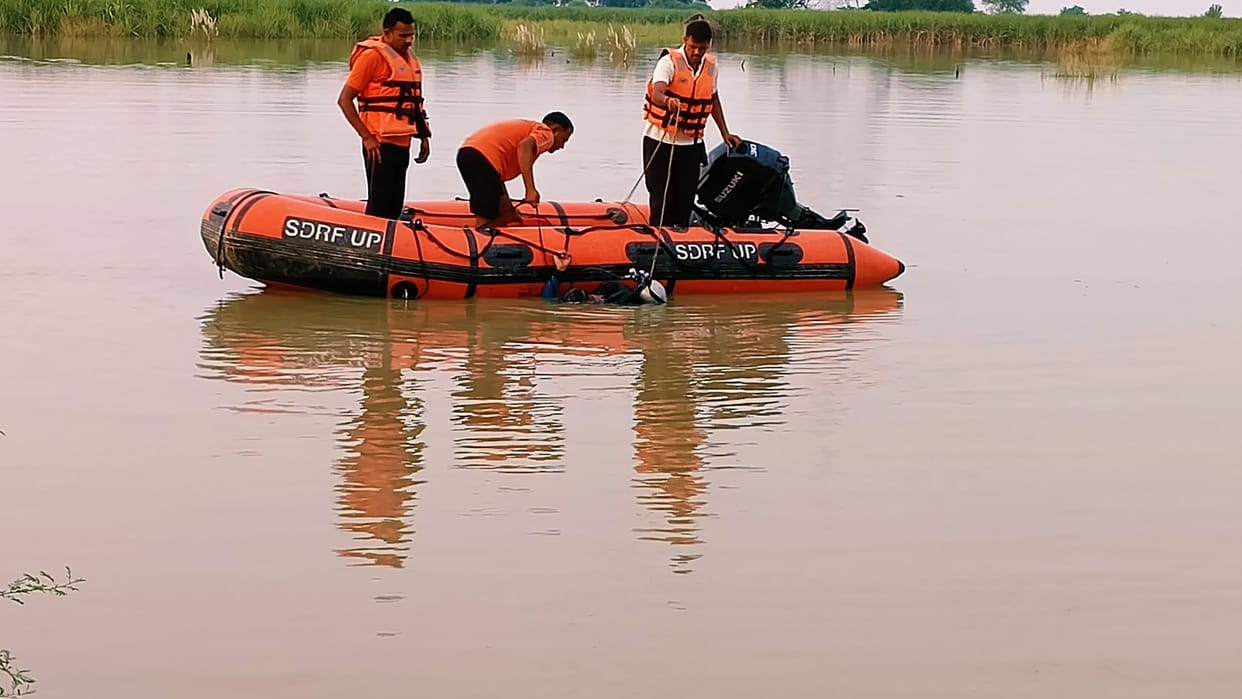 Ayodhya: Grandfather and grandson drown while bathing buffaloes in the Saryu River