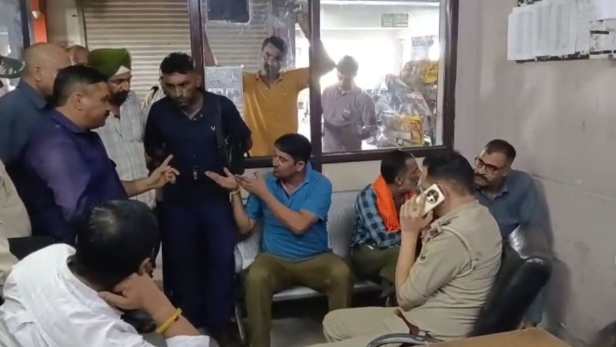 una isbt hrtc private bus workers clash fight police investigation