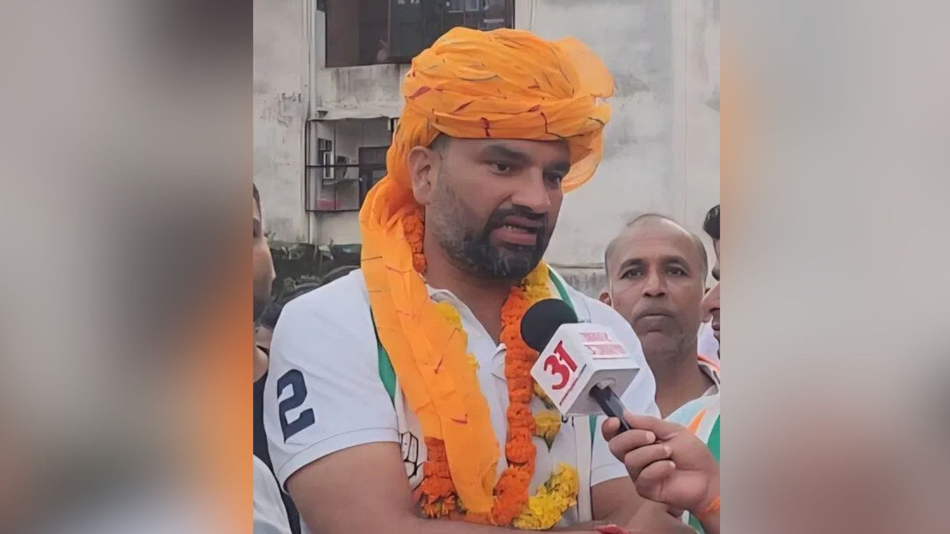 कांग्रेस प्रत्याशी राजेश चौधरी