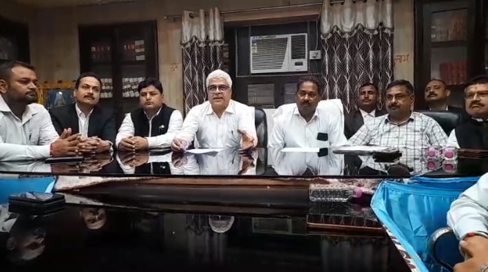Kanpur Lawyers to abstain from work on the 10th and 11th thousands to gather for the state conference