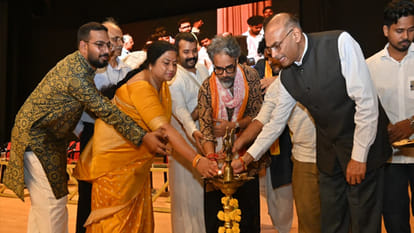 'Hanuman Ansh' team visits CSJMU; shares experiences; campus filled with devotional fervor