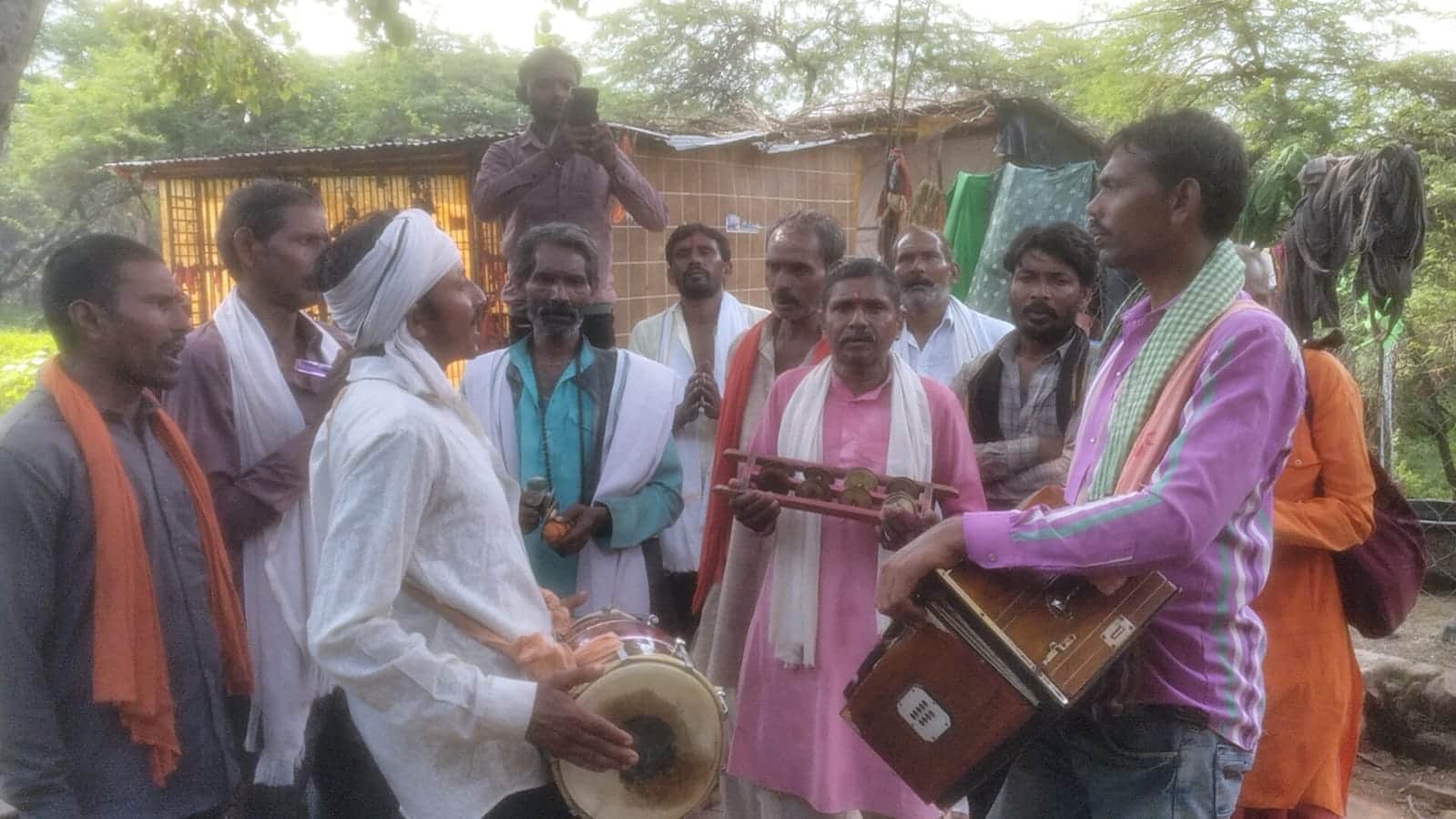 Chitrakoot Packed With Devotees Ahead of Bhadai Amavasya, Security Tightened