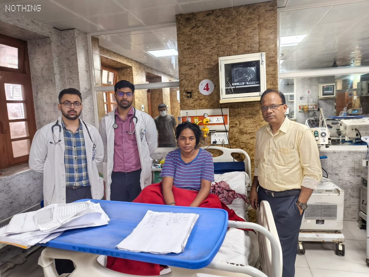 30-Year-Old Woman Recovers After Severe Snakebite at GSVM Medical College