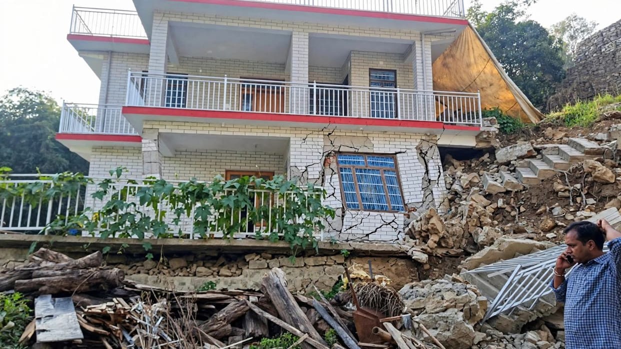 drang mandi nh two families houses damaged compensation wait