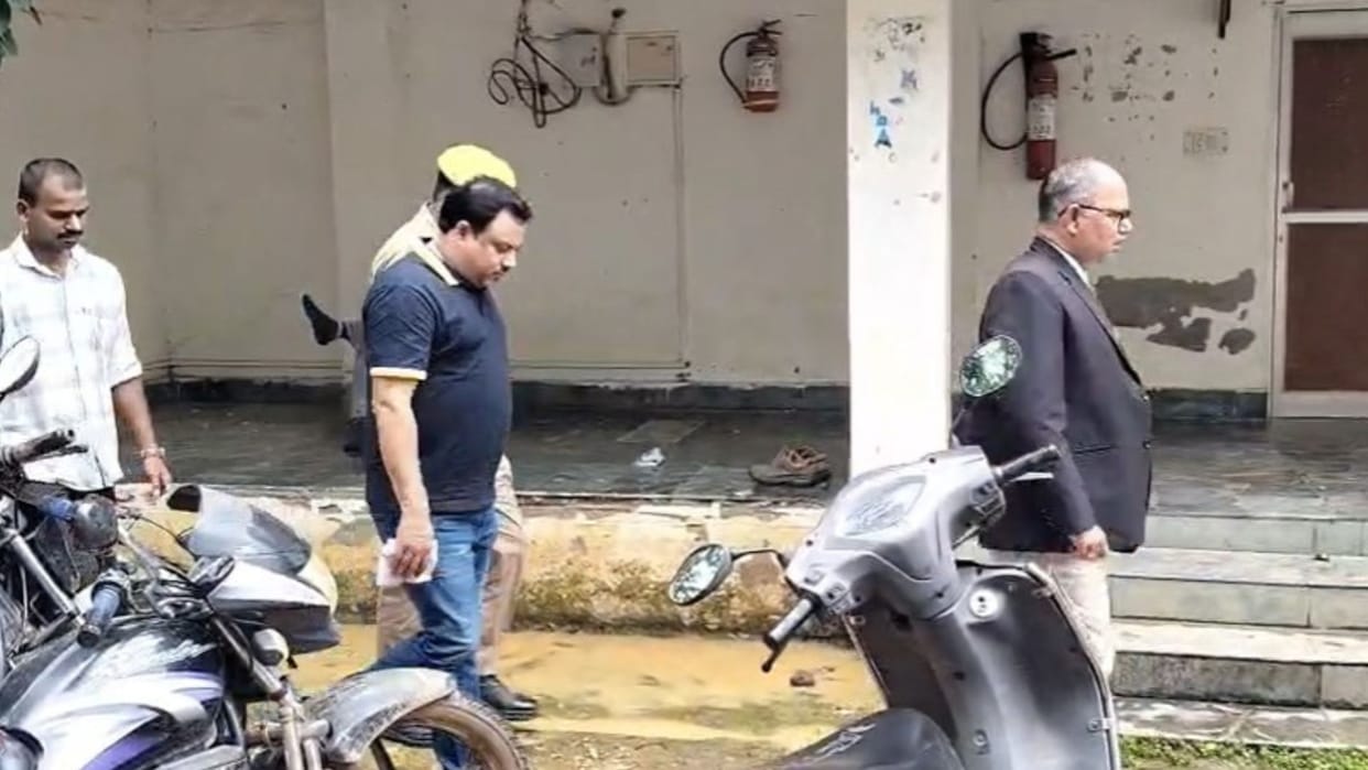 Mining businessman Ishtiyaq arrested in Mumbai Sent to jail remand sought week accused defrauding partner
